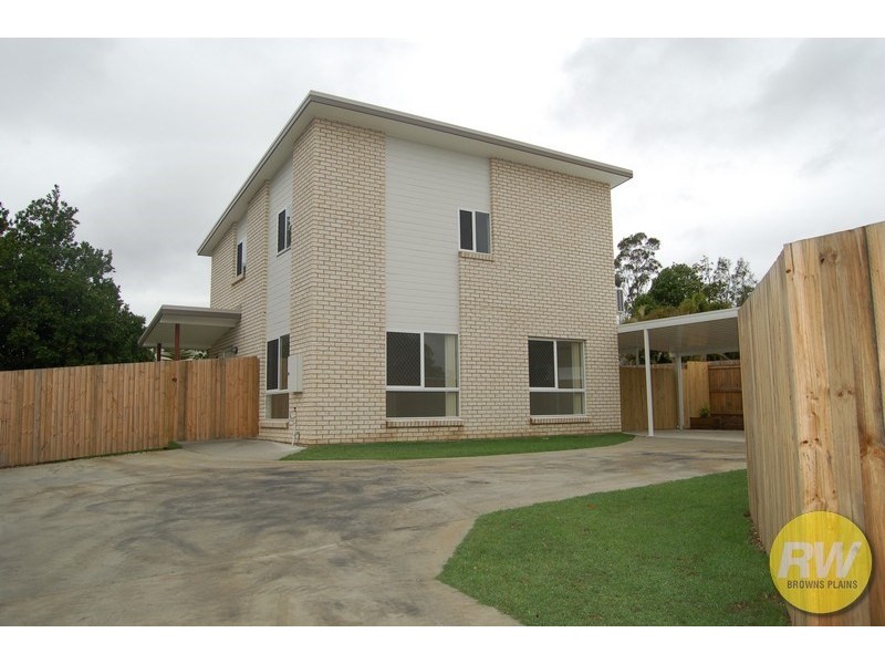 18 (A and B) Lagoona Court, Churchill QLD 4305