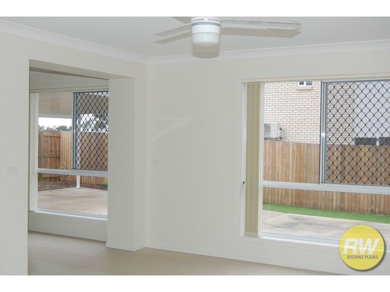 18 (A and B) Lagoona Court, Churchill QLD 4305