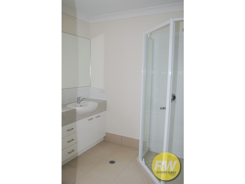 18 (A and B) Lagoona Court, Churchill QLD 4305