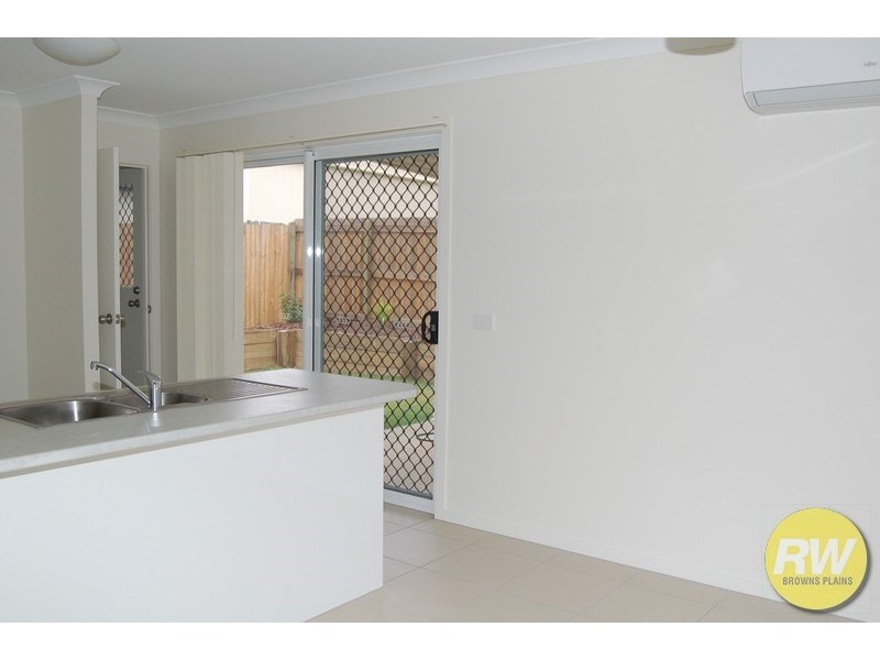 18 (A and B) Lagoona Court, Churchill QLD 4305