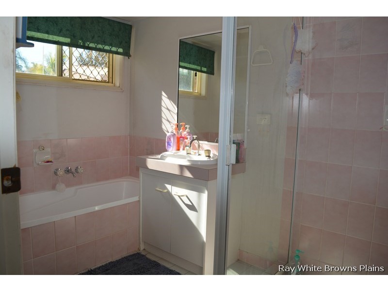 20 Mortlake Drive, Boronia Heights QLD 4124