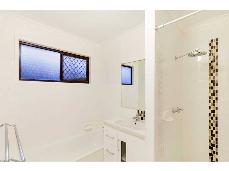 9 Wentworth Terrace, Boronia Heights QLD 4124