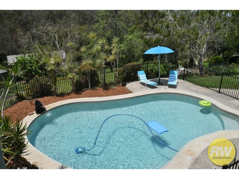 13 Janine Drive, Bahrs Scrub QLD 4207