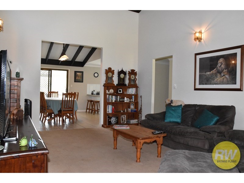 13 Janine Drive, Bahrs Scrub QLD 4207