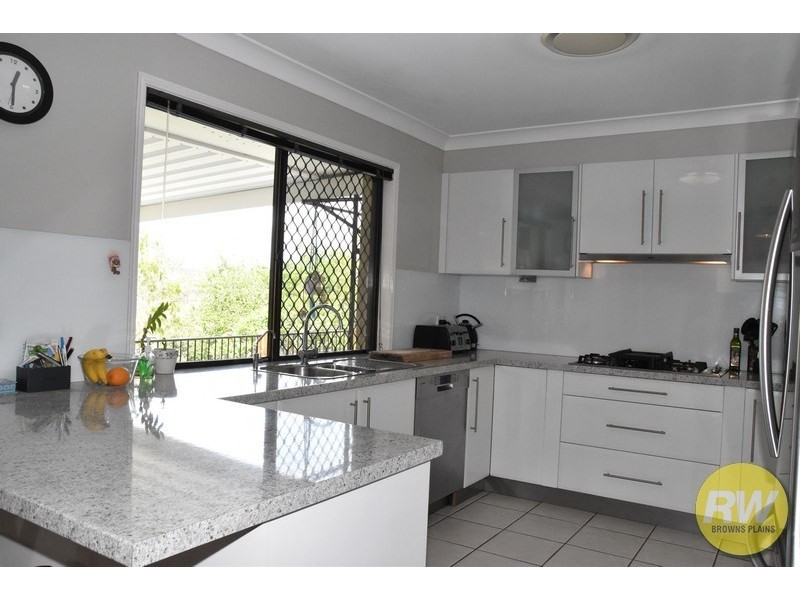 13 Janine Drive, Bahrs Scrub QLD 4207