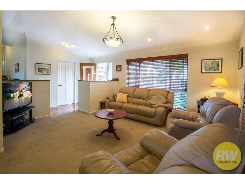 11 Boronia Close, Calamvale QLD 4116