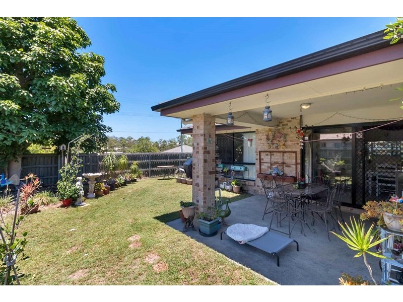 40 Paul Drive, Regents Park QLD 4118