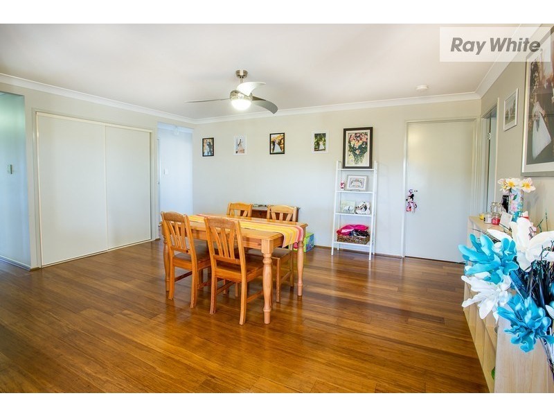 44 Maryland Drive, Regents Park QLD 4118