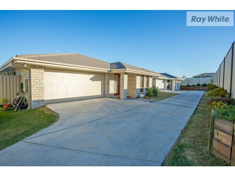 44 Maryland Drive, Regents Park QLD 4118