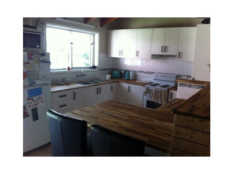 17 Conifer Street, Hillcrest QLD 4118