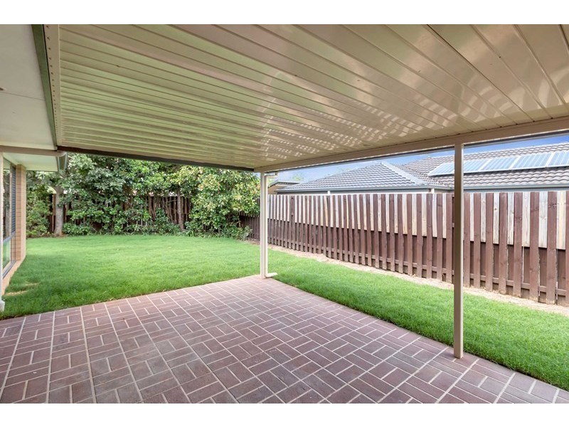 62 Mapelton Circuit, Parkinson QLD 4115