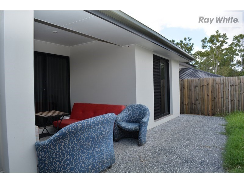 29 Ravensbourne Circuit, Waterford QLD 4133