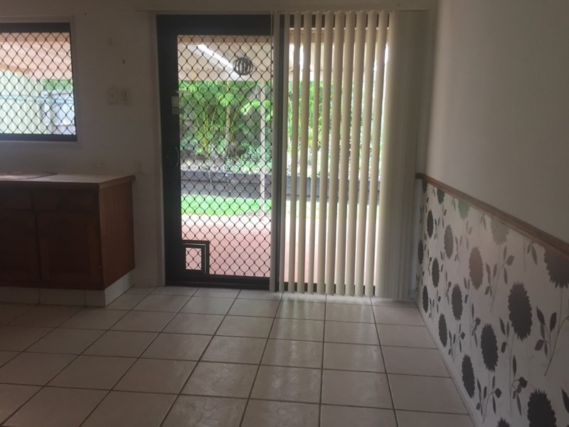 8 Clonmel Street, Regents Park QLD 4118