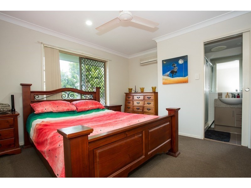 20 Ashmore Close, Marsden QLD 4132