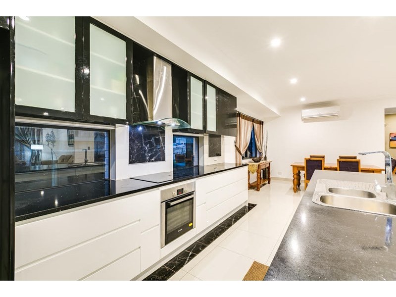 10 Norton Drive, Shailer Park QLD 4128