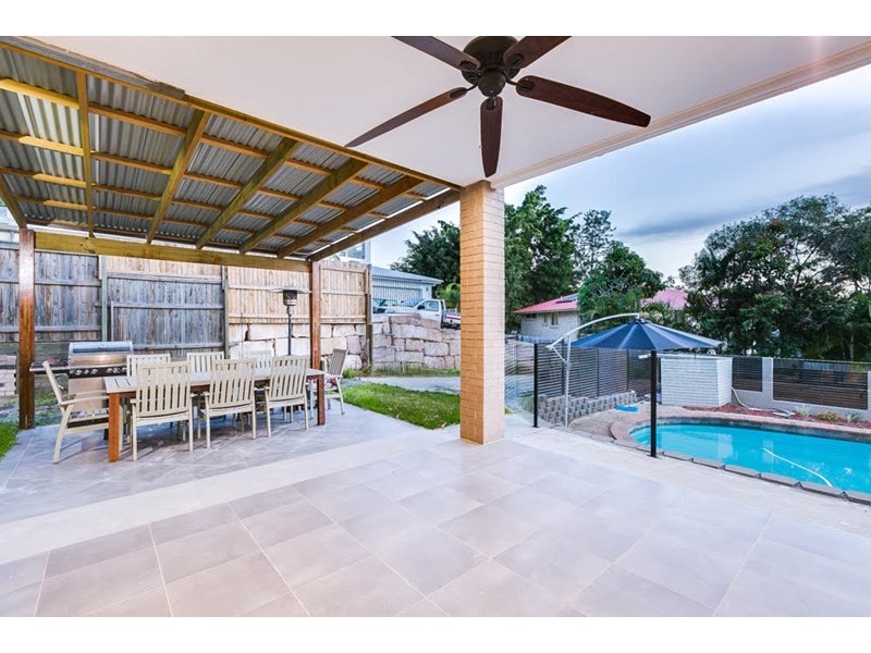 10 Norton Drive, Shailer Park QLD 4128