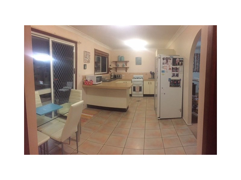 16 Lollard Street, Hillcrest QLD 4118