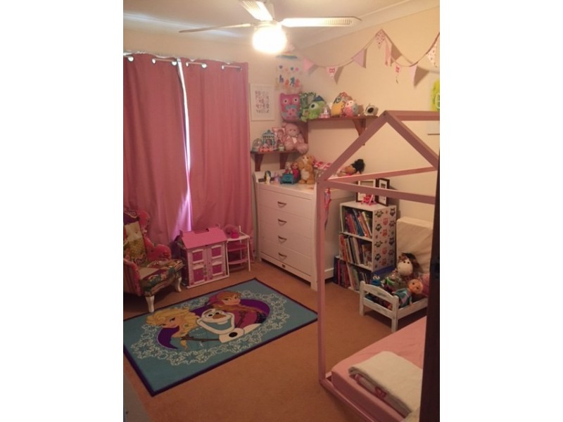 16 Lollard Street, Hillcrest QLD 4118