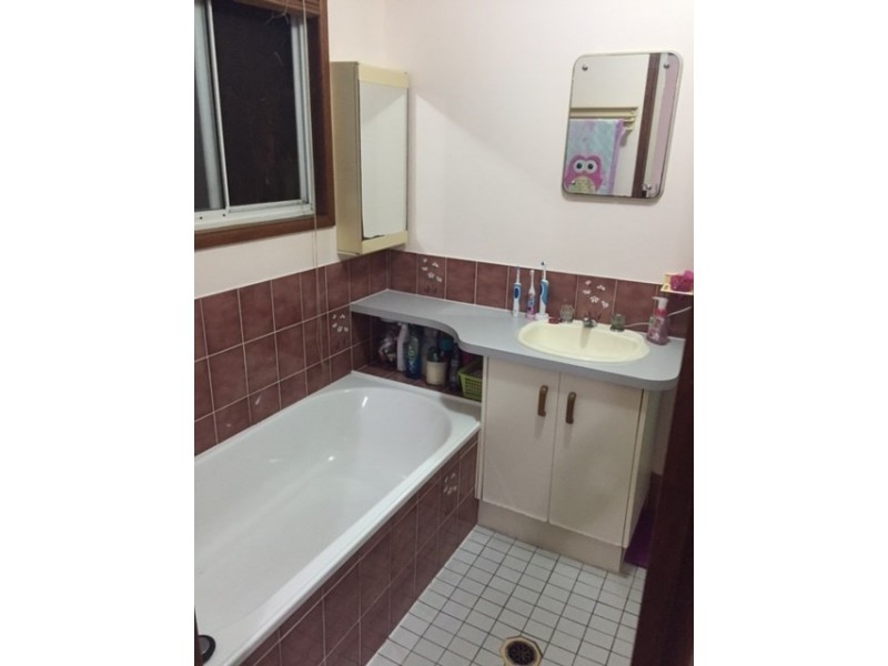 16 Lollard Street, Hillcrest QLD 4118