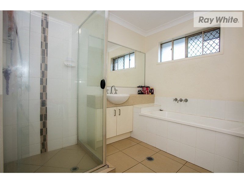 20 Dily Street, Hillcrest QLD 4118