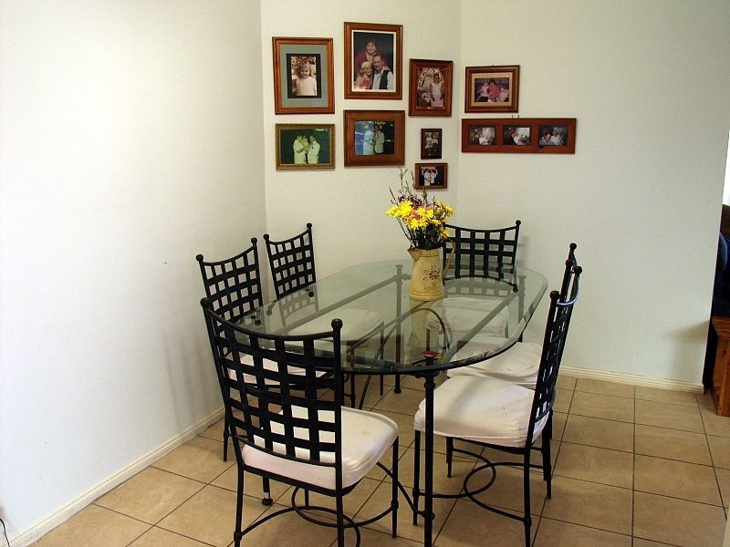 9 Majestic Court, Regents Park QLD 4118