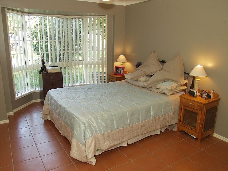 9 Majestic Court, Regents Park QLD 4118