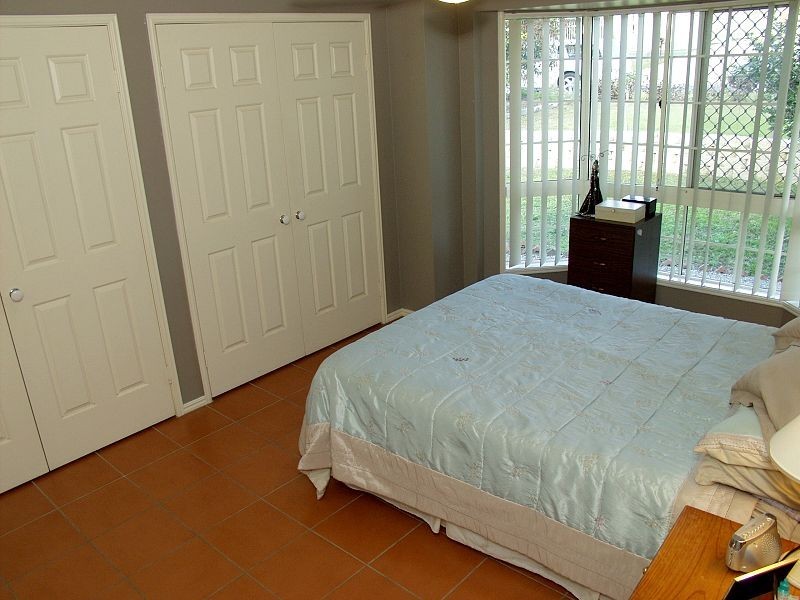 9 Majestic Court, Regents Park QLD 4118