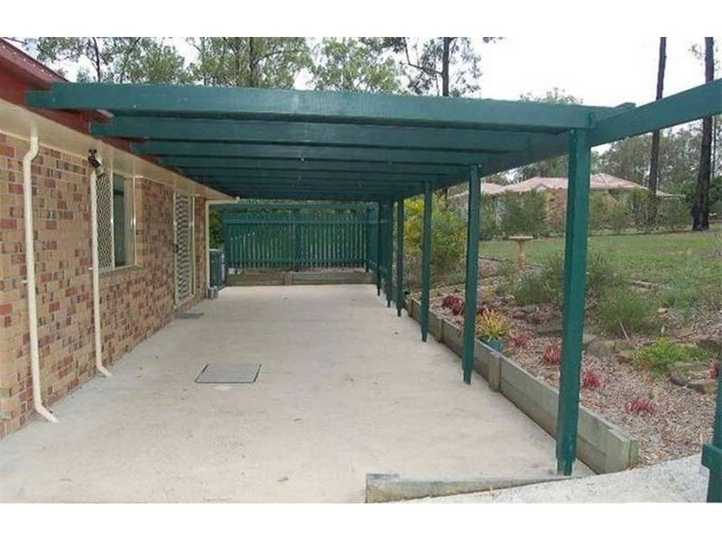 15 Holyrood Court, Munruben QLD 4125