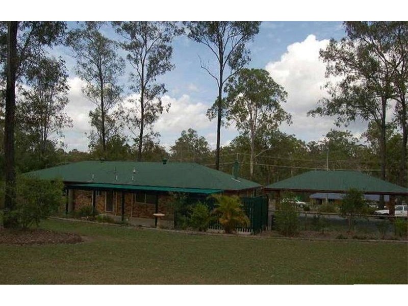 15 Holyrood Court, Munruben QLD 4125