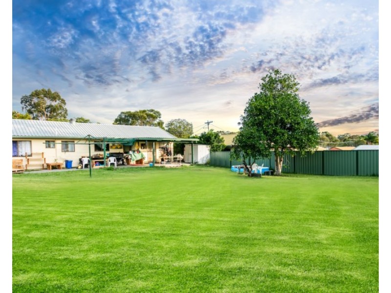 9 Meranti Street, Crestmead QLD 4132