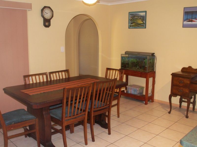 169 Emerald Drive, Regents Park QLD 4118