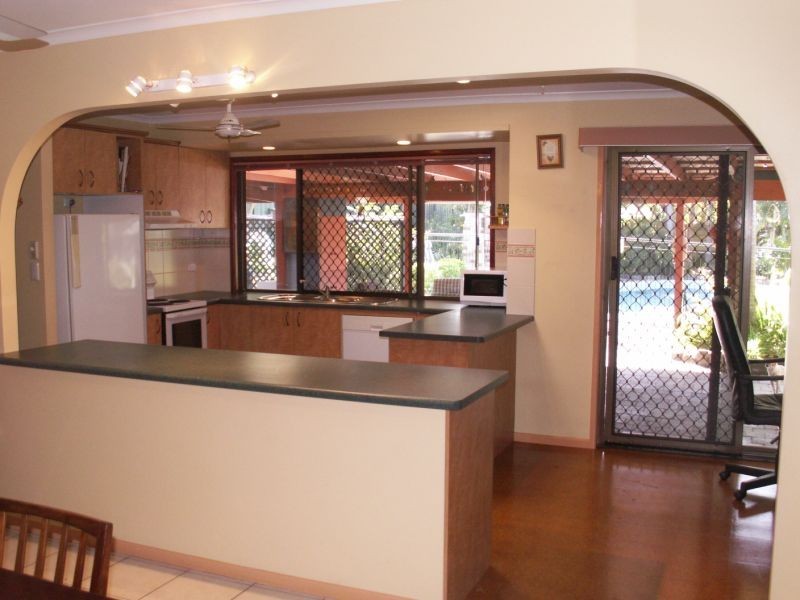 169 Emerald Drive, Regents Park QLD 4118