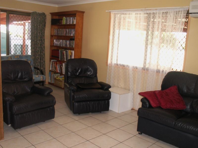 169 Emerald Drive, Regents Park QLD 4118