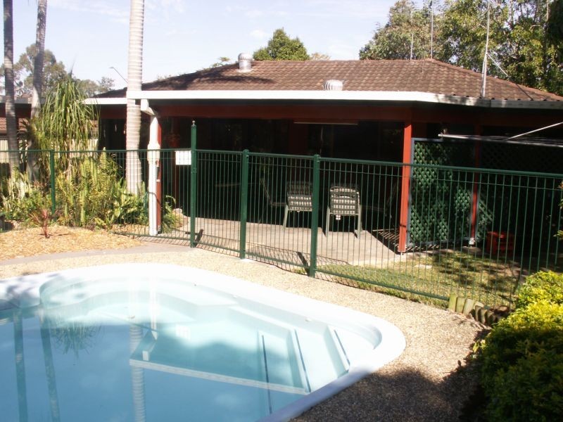 169 Emerald Drive, Regents Park QLD 4118