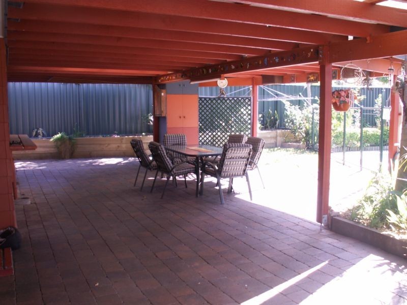 169 Emerald Drive, Regents Park QLD 4118
