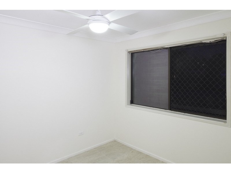 25 Limerick Drive, Crestmead QLD 4132