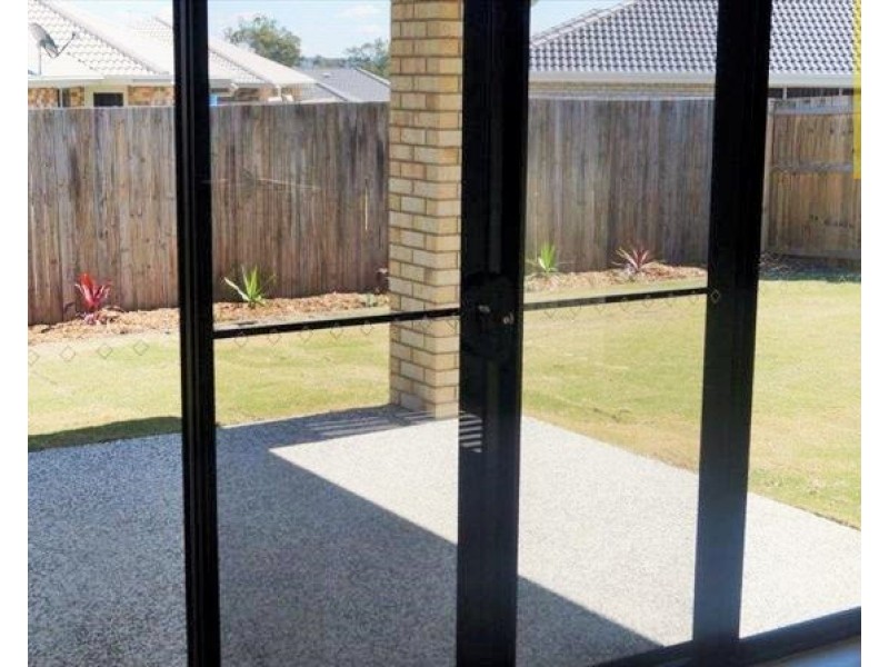 22 Finley Street, Gleneagle QLD 4285