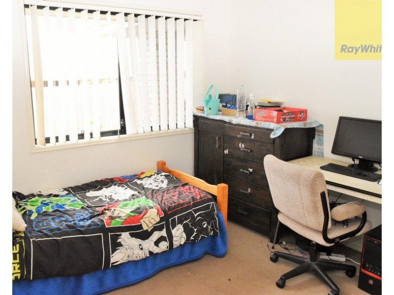 22 Finley Street, Gleneagle QLD 4285