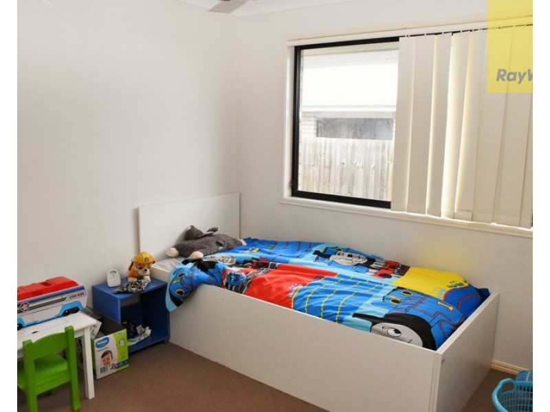 22 Finley Street, Gleneagle QLD 4285