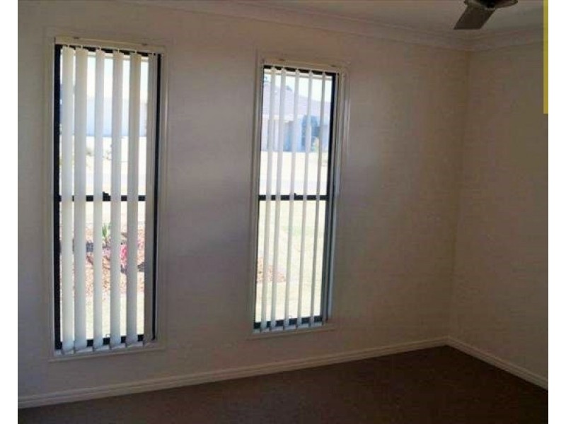 22 Finley Street, Gleneagle QLD 4285