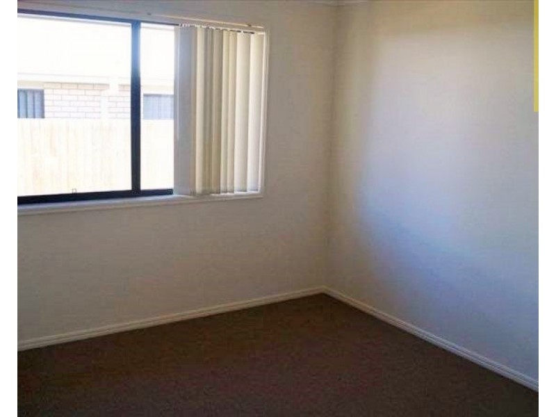 22 Finley Street, Gleneagle QLD 4285