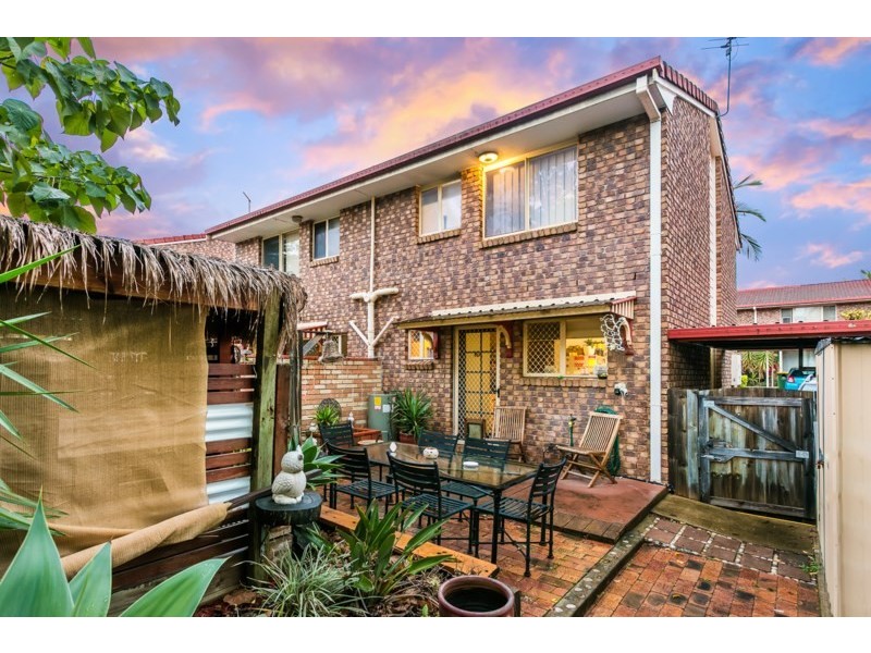 4/3 Costata Street, Hillcrest QLD 4118