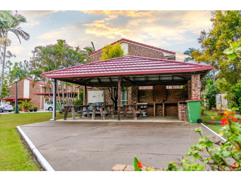 4/3 Costata Street, Hillcrest QLD 4118