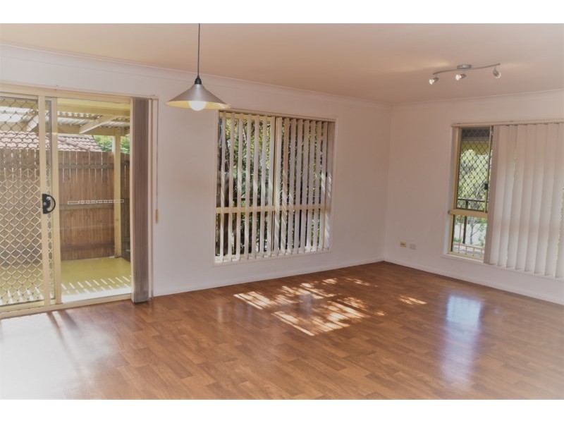 25 Chatfield Street, Edens Landing QLD 4207