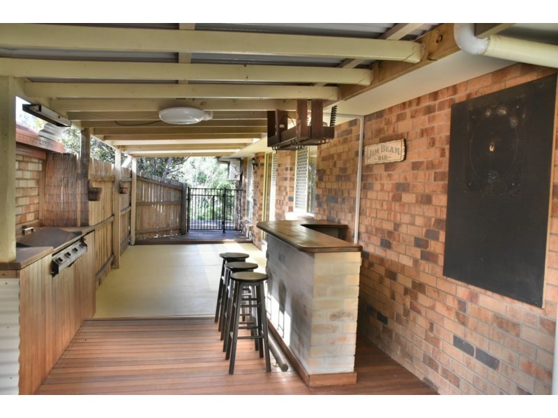 25 Chatfield Street, Edens Landing QLD 4207