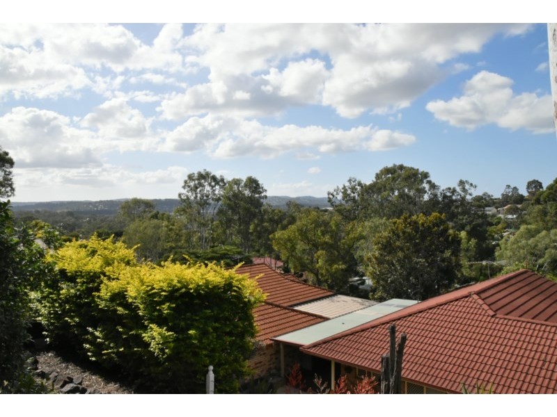 25 Chatfield Street, Edens Landing QLD 4207