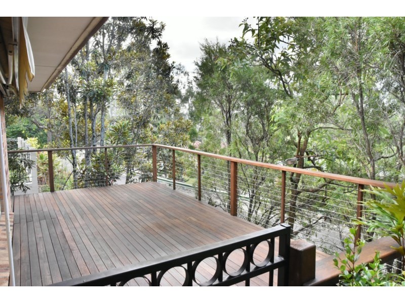 25 Chatfield Street, Edens Landing QLD 4207