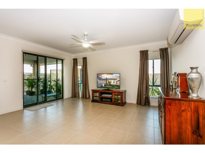 27 Mount Archer Road, Park Ridge QLD 4125