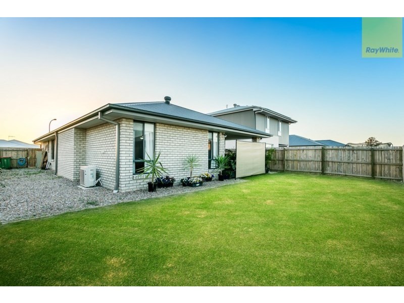 27 Mount Archer Road, Park Ridge QLD 4125