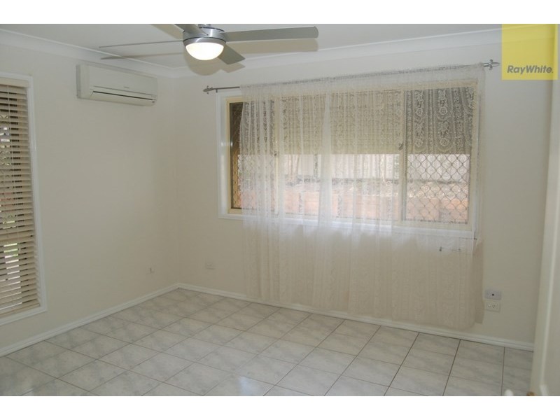 38 Solandra Circuit, Regents Park QLD 4118